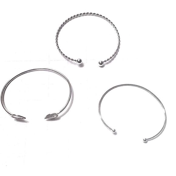 🍍3/$15🍍 Adjustable Silver Tone Bracelets - Picture 1 of 2